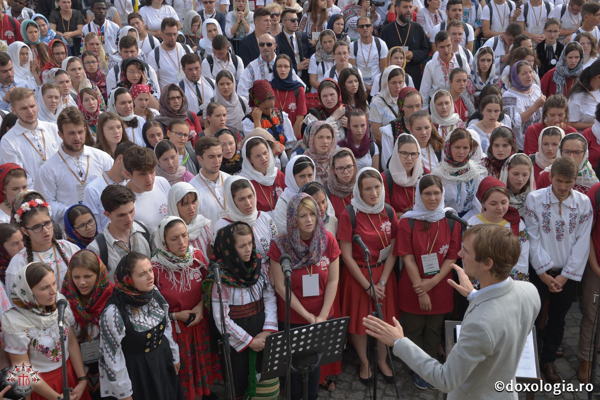 15 ierarhi și peste 6.000 de tineri, la slujba Sfintei Liturghii solemne din cadrul ITO 2017