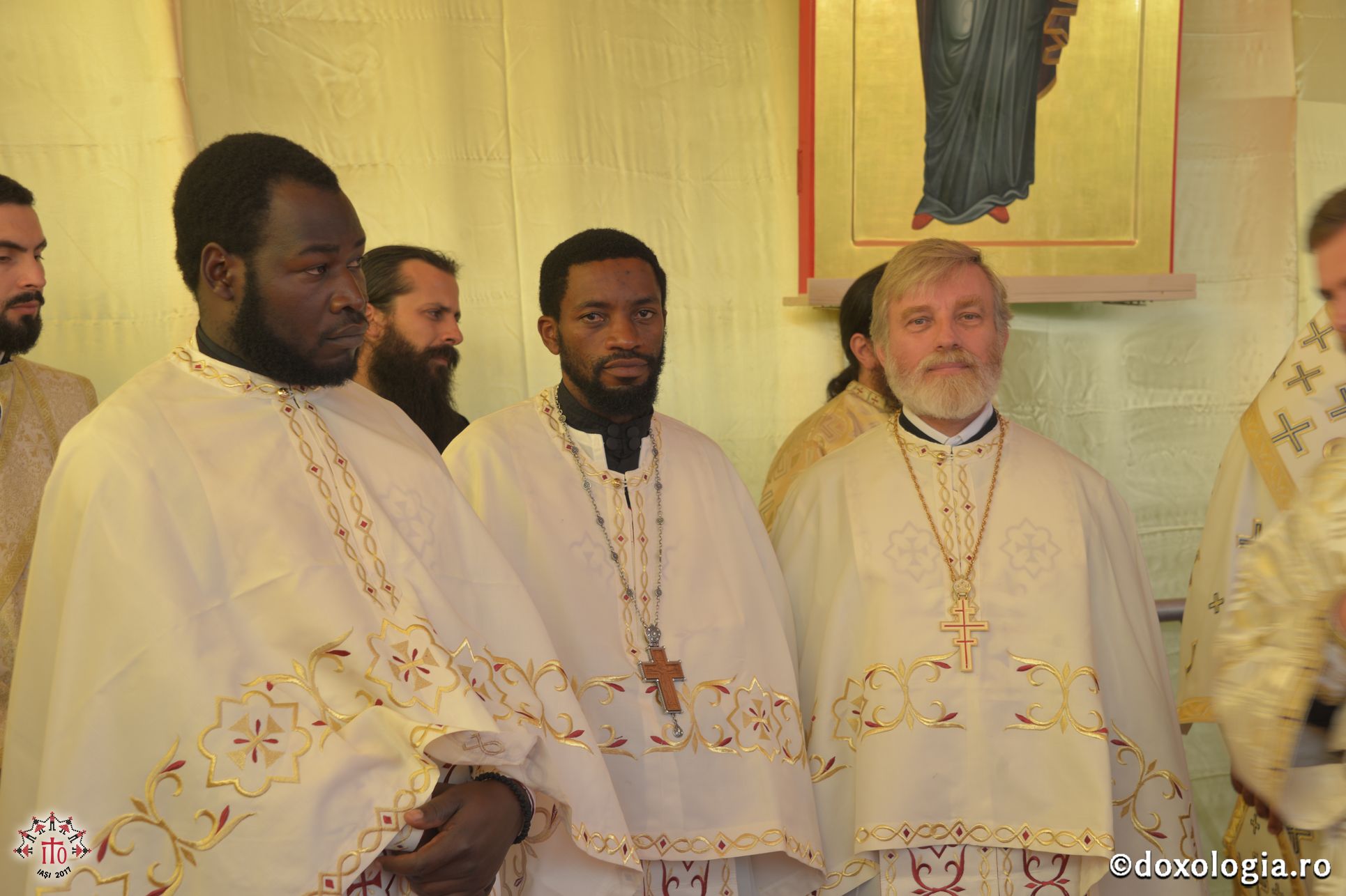 15 ierarhi și peste 6.000 de tineri, la slujba Sfintei Liturghii solemne din cadrul ITO 2017