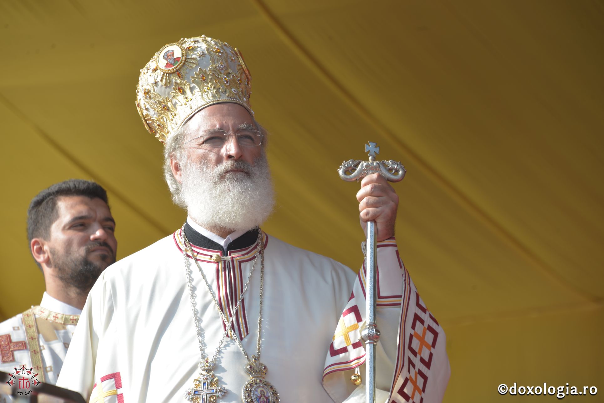 15 ierarhi și peste 6.000 de tineri, la slujba Sfintei Liturghii solemne din cadrul ITO 2017