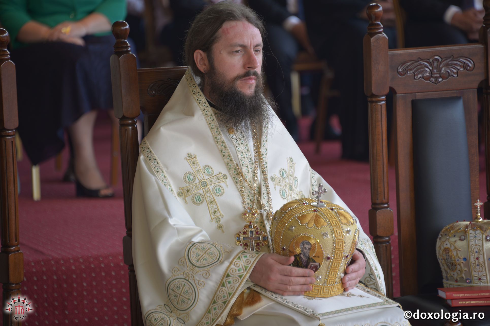 15 ierarhi și peste 6.000 de tineri, la slujba Sfintei Liturghii solemne din cadrul ITO 2017