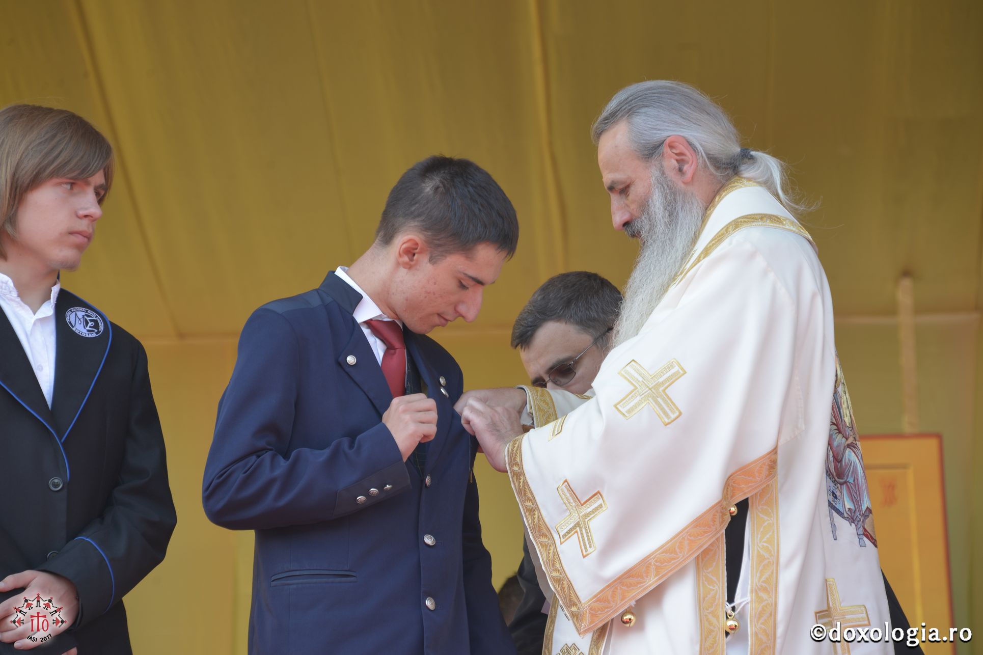 15 ierarhi și peste 6.000 de tineri, la slujba Sfintei Liturghii solemne din cadrul ITO 2017