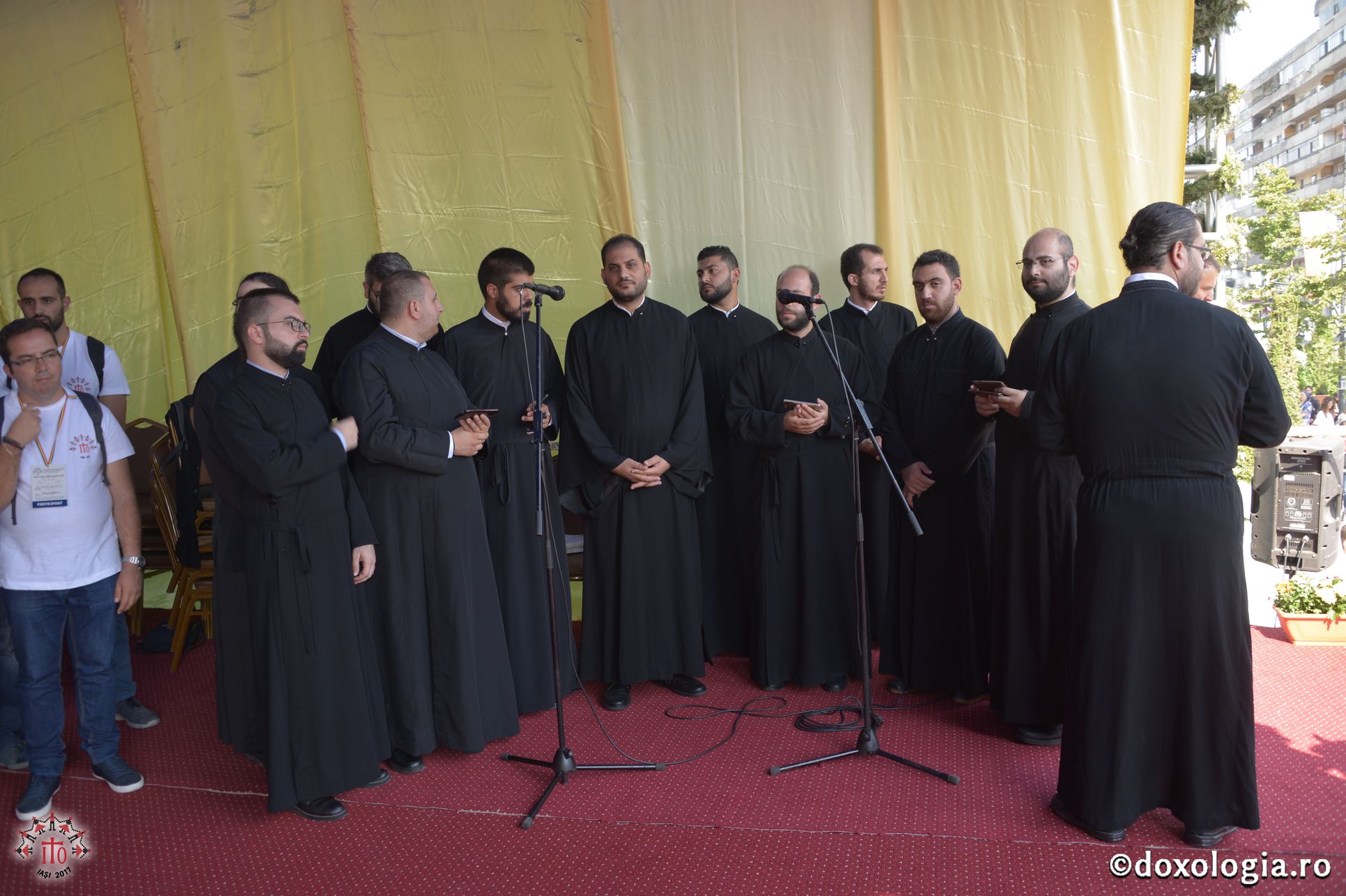 15 ierarhi și peste 6.000 de tineri, la slujba Sfintei Liturghii solemne din cadrul ITO 2017