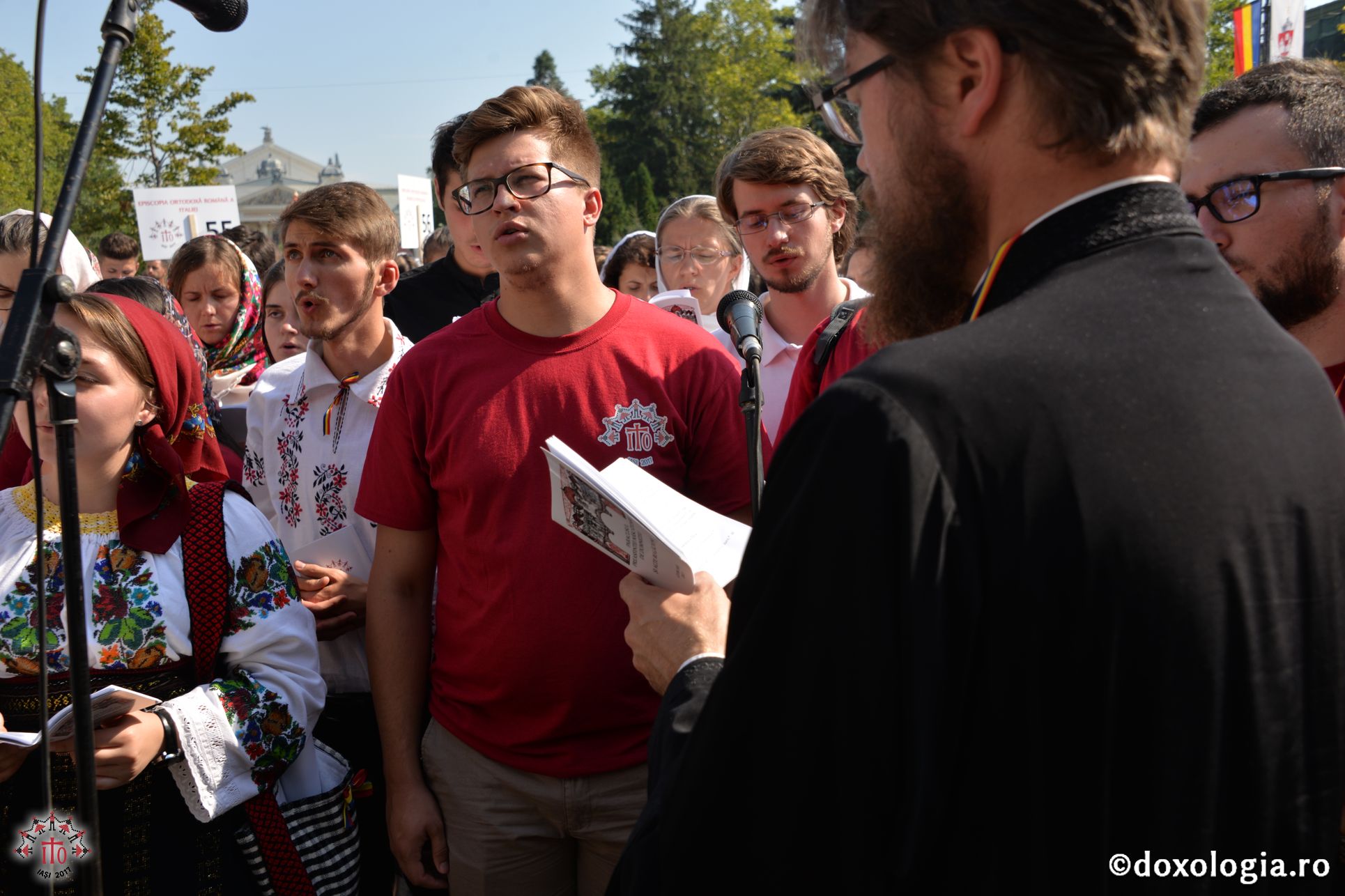 15 ierarhi și peste 6.000 de tineri, la slujba Sfintei Liturghii solemne din cadrul ITO 2017
