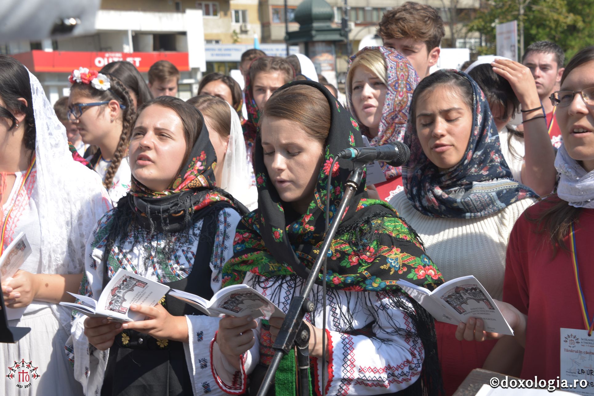 15 ierarhi și peste 6.000 de tineri, la slujba Sfintei Liturghii solemne din cadrul ITO 2017