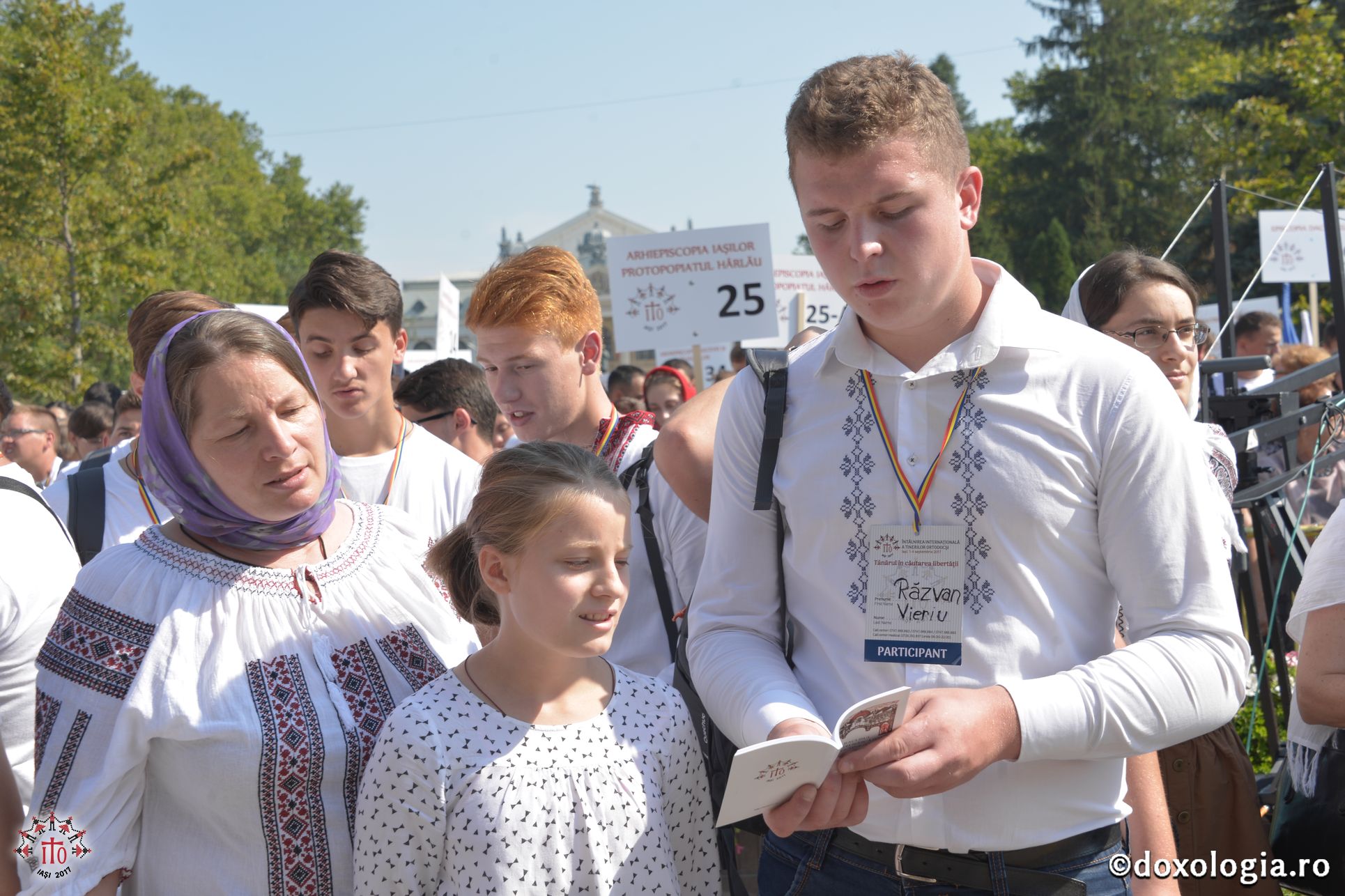 15 ierarhi și peste 6.000 de tineri, la slujba Sfintei Liturghii solemne din cadrul ITO 2017