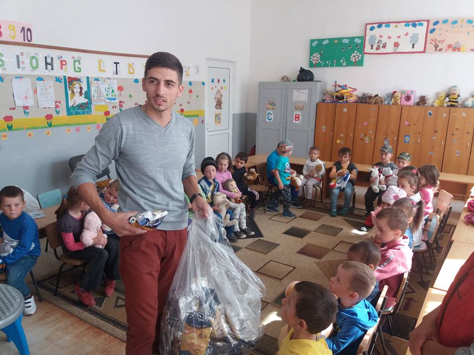 Bucurie pentru copiii din Spineni - Andrieşeni