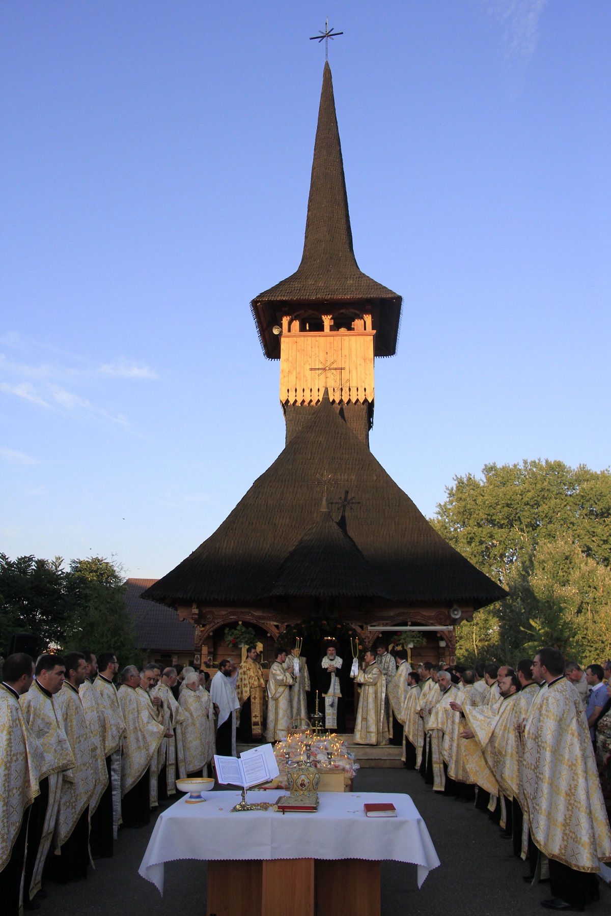 Eveniment duhovnicesc la Roman Eveniment duhovnicesc la Roman