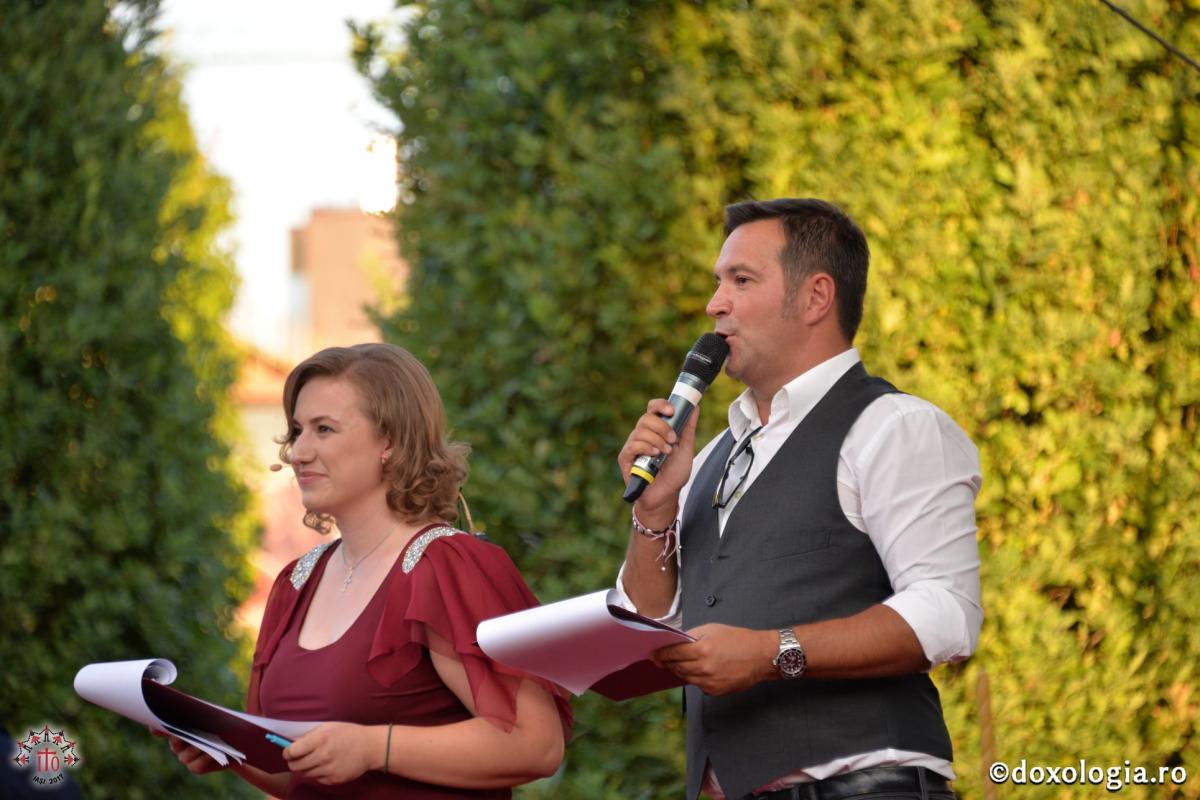 Festivitatea de deschidere, moderatori Roxana Chebac și Daniel Buzdugan (Foto: Tudorel Rusu) 5 mesaje de suflet pentru tineri, de la Daniel Buzdugan