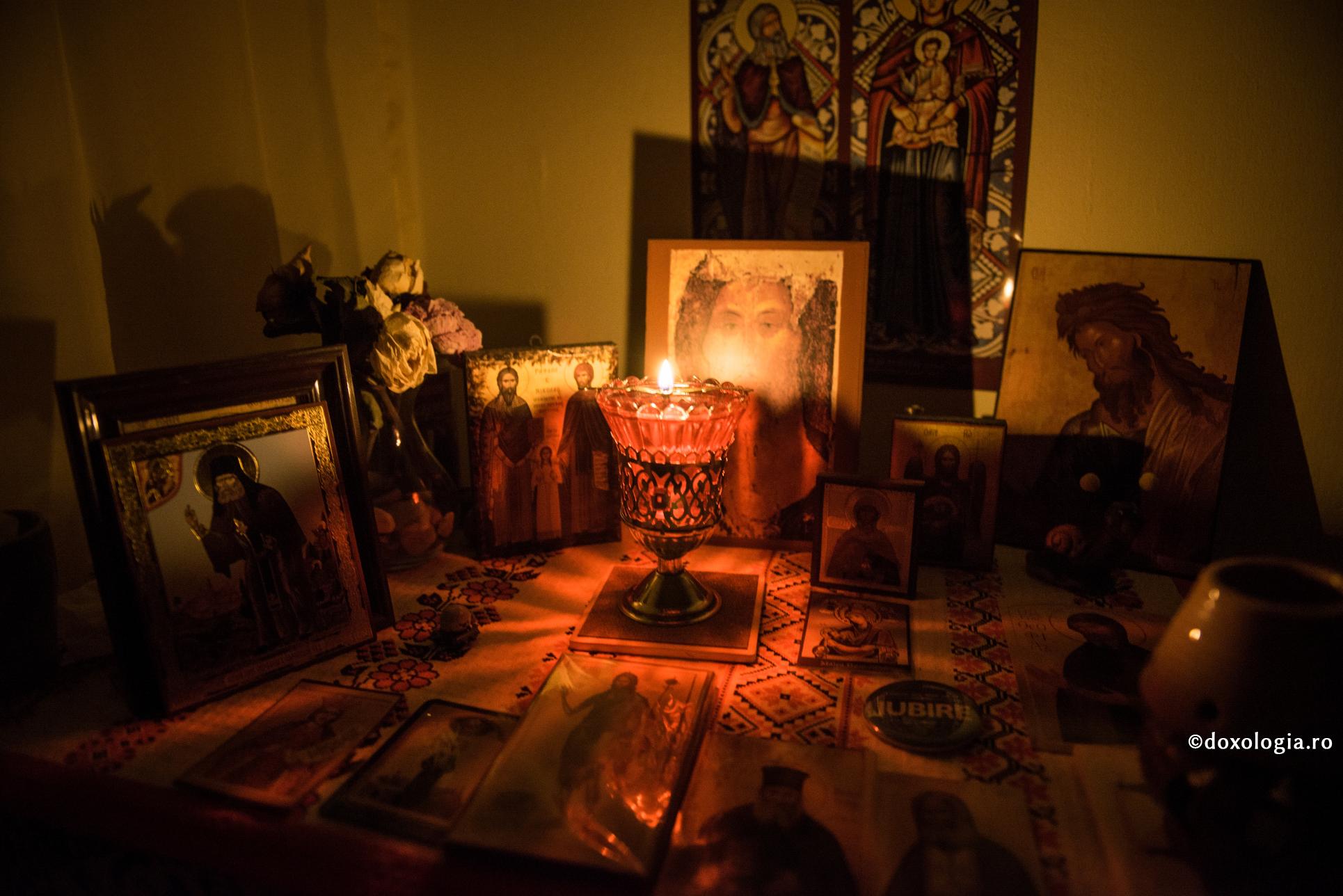 Cel mai simplu mod în care putem să ne rugăm neîncetat / Foto: Oana Nechifor colț de rugăciune