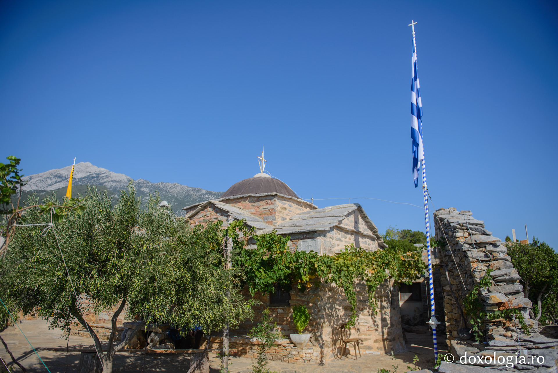 Chilia „Sfântul Mina” din pustia Vigla, Athos / Foto: Pr. Silviu Cluci Chilia „Sfântul Mina” din pustia Vigla, Athos