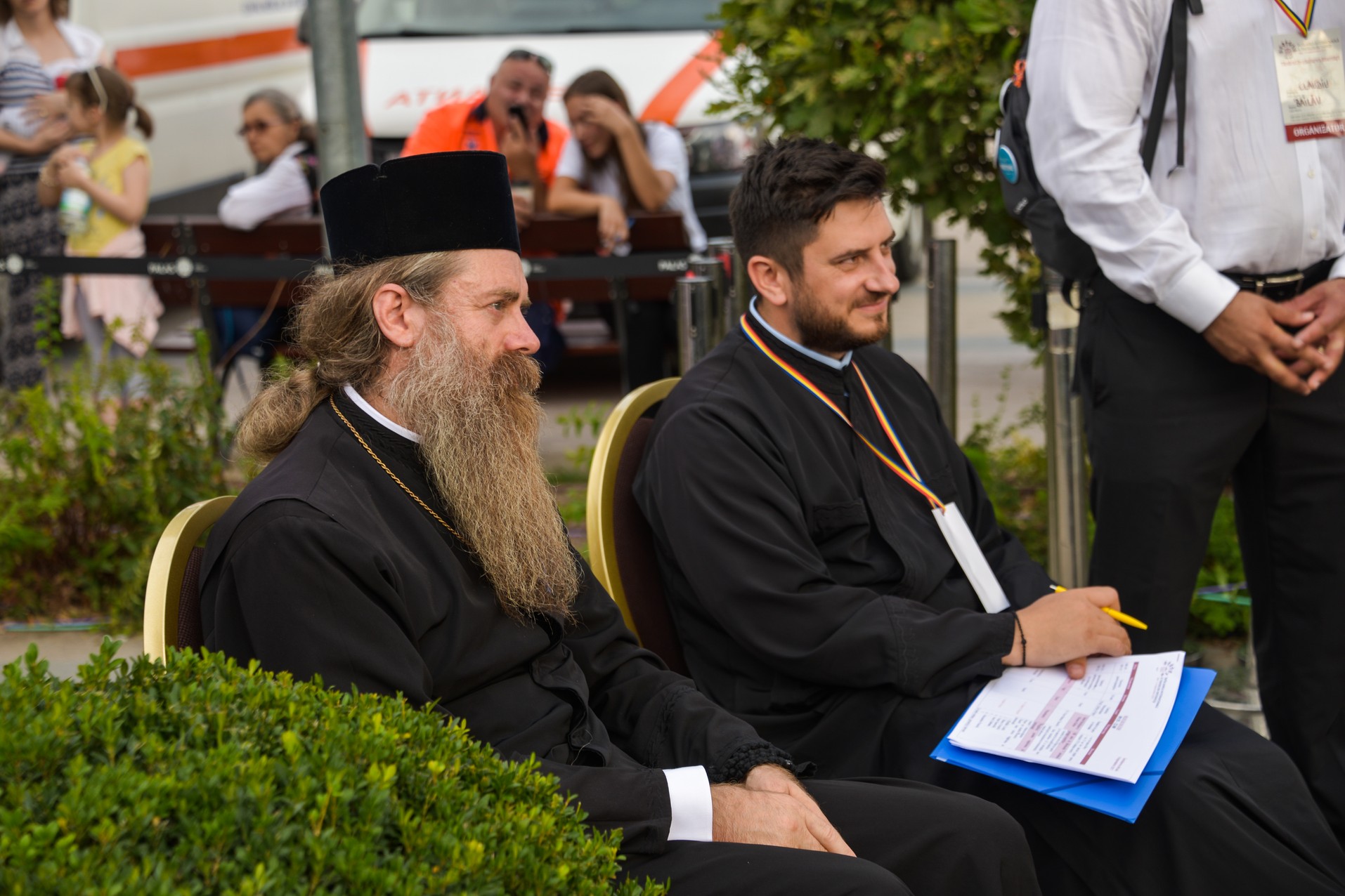 Părintele Necula, către miile de tineri prezenți la Iași: „A fi liber în Hristos înseamnă a dărui cu zâmbetul pe buze!” Părintele Necula, către miile de tineri prezenți la Iași: „A fi liber în Hristos înseamnă a dărui cu zâmbetul pe buze!”