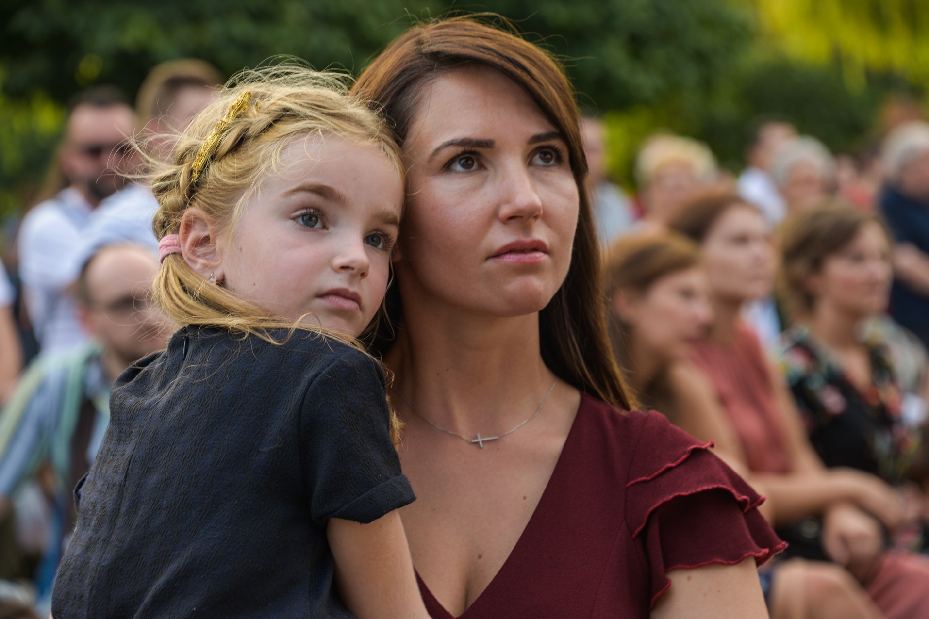 Părintele Necula, către miile de tineri prezenți la Iași: „A fi liber în Hristos înseamnă a dărui cu zâmbetul pe buze!” Părintele Necula, către miile de tineri prezenți la Iași: „A fi liber în Hristos înseamnă a dărui cu zâmbetul pe buze!”