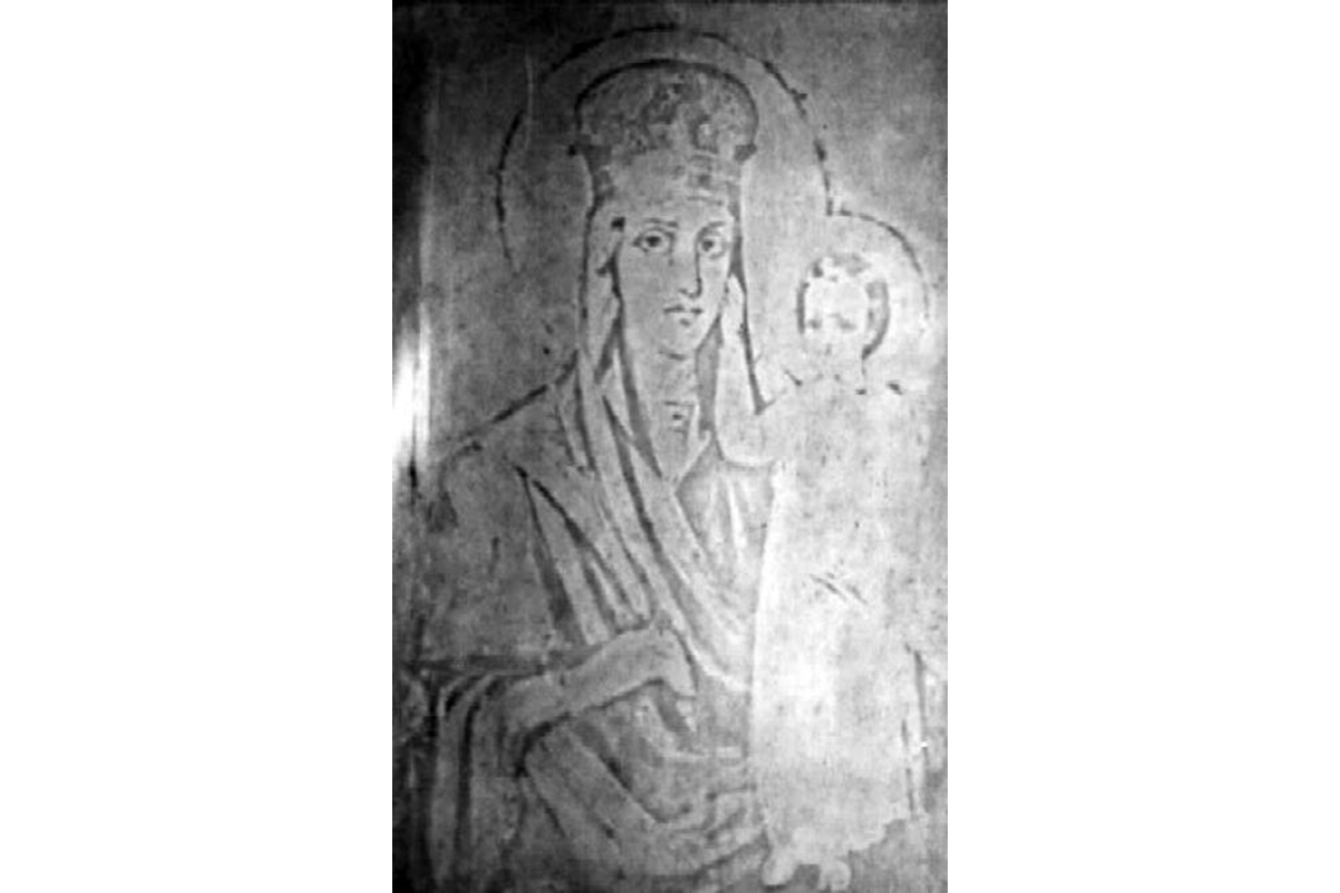 Copia de pe sticlă a Icoanei Maicii Domnului „Ajutătoarea celor smeriți” Copia de pe sticlă a Icoanei Maicii Domnului „Ajutătoarea celor smeriți”