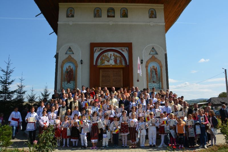 Sprijin pentru copiii săraci din Eparhia Romanului şi Bacăului Sprijin pentru copiii săraci din Eparhia Romanului şi Bacăului