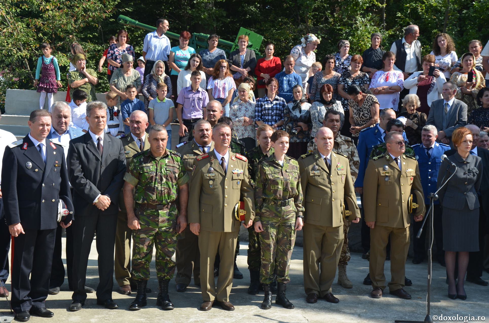 IPS Pimen a sfinţit un monument dedicat eroului Ioan Grosaru