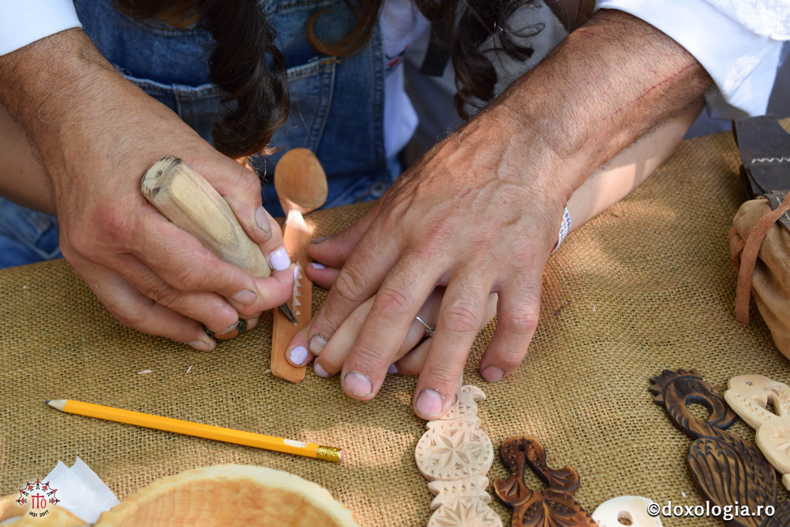 Povestea torței care s-a aprins la Întâlnirea Internațională a Tinerilor Ortodocși – Iași, 2017