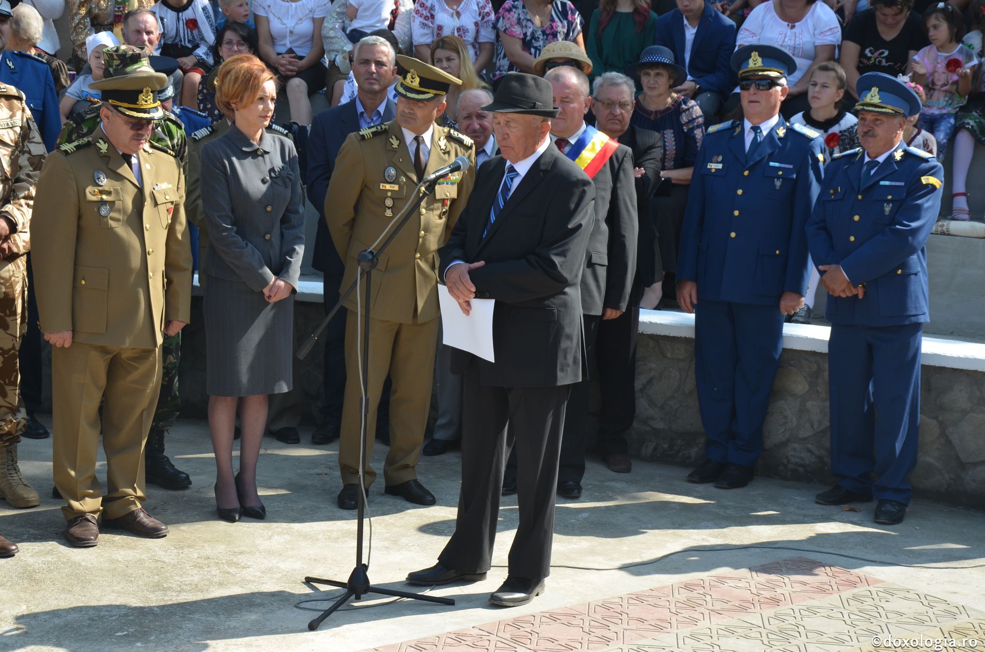 IPS Pimen a sfinţit un monument dedicat eroului Ioan Grosaru