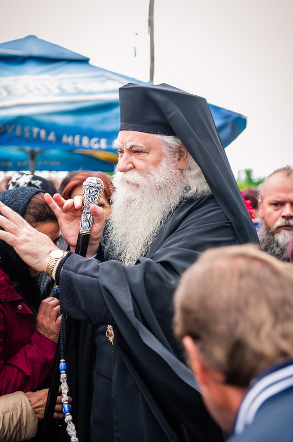 Înnoire şi sfinţire în Parohia Costişa II Înnoire şi sfinţire în Parohia Costişa II