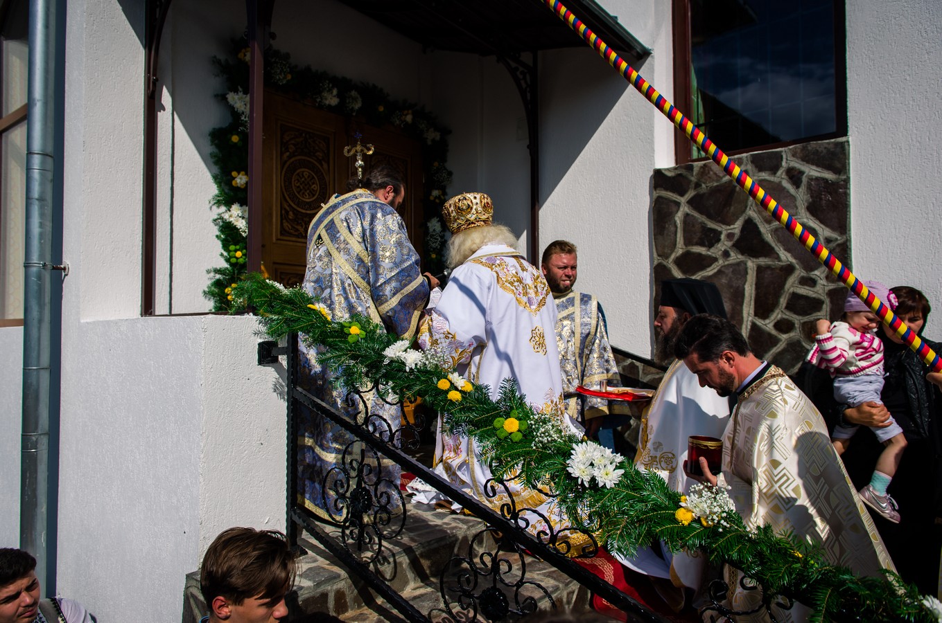Înnoire şi sfinţire în Parohia Costişa II Înnoire şi sfinţire în Parohia Costişa II