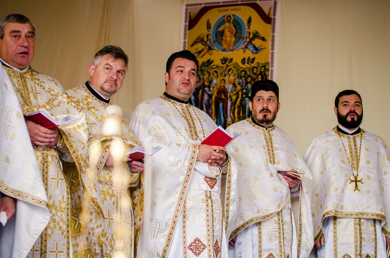 Înnoire şi sfinţire în Parohia Costişa II Înnoire şi sfinţire în Parohia Costişa II