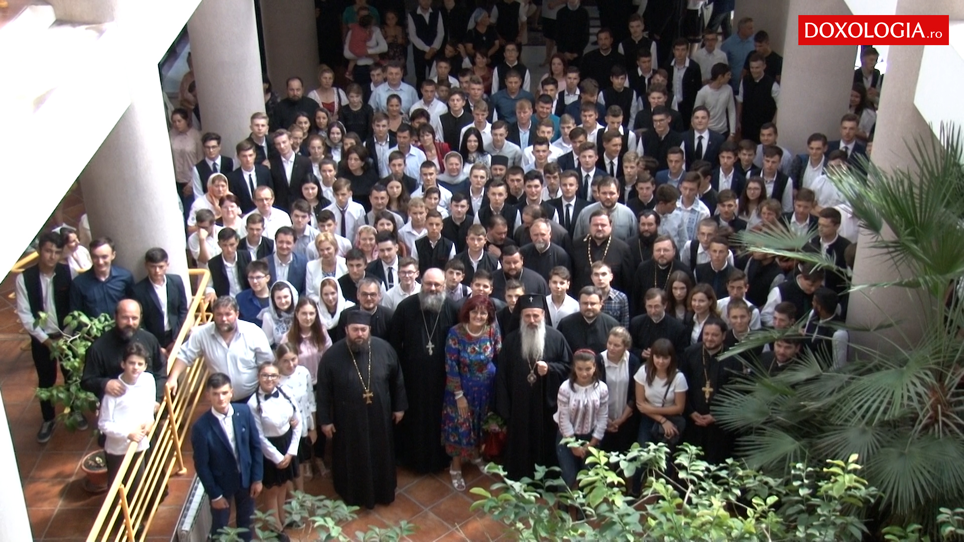 (Video) Binecuvântare arhierească la început de an școlar