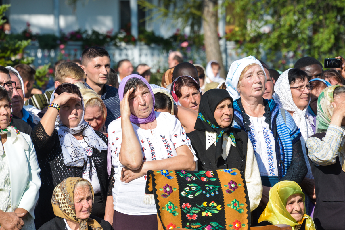 Hram la Vorona: „Să avem putere a privi chipul cel minunat al Preasfintei Născătoare de Dumnezeu” Hram la Vorona: „Să avem putere a privi chipul cel minunat al Preasfintei Născătoare de Dumnezeu”
