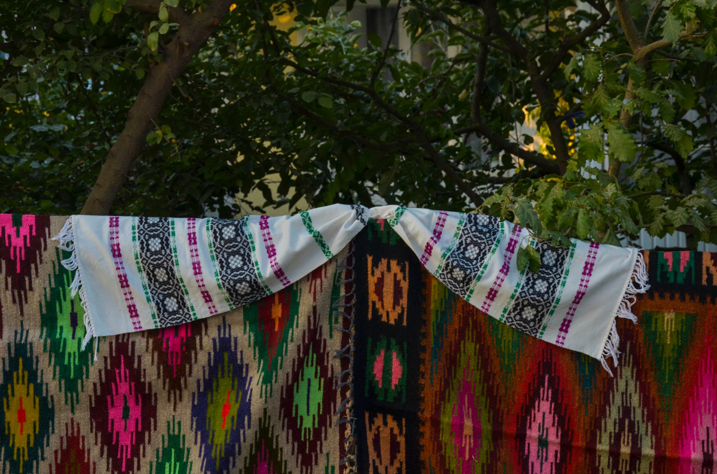 Resfințire de biserică la Corni: „Dumnezeu nu se lasă niciodată dator, ci El le răsplătește oamenilor care încearcă să împlinească cuvântul Său”