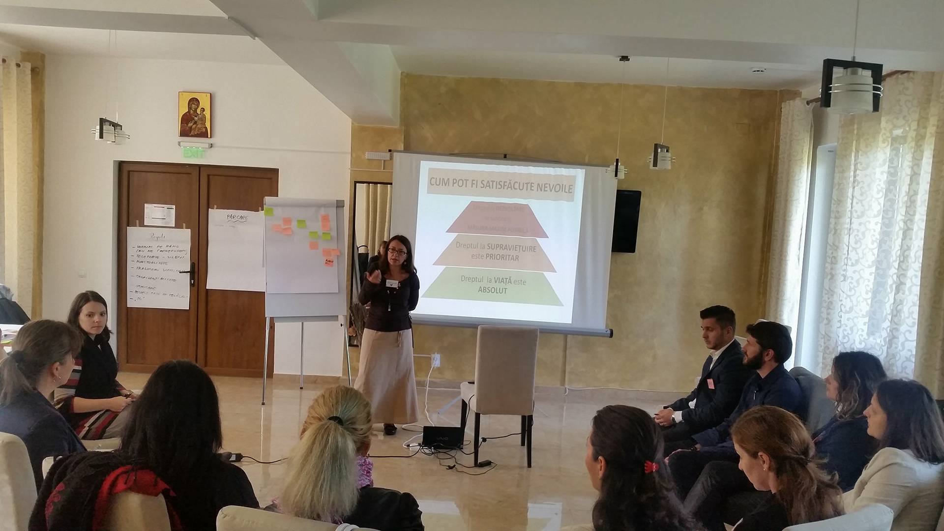 Pregătire profesională pentru personalul asociaţiei de la Hârja Pregătire profesională pentru personalul asociaţiei de la Hârja