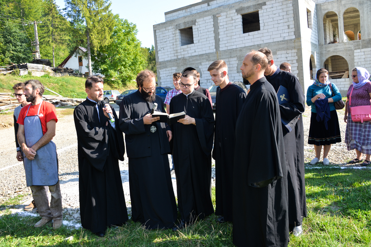 La Mănăstirea Sihăstria Voronei va fi ridicată o nouă biserică