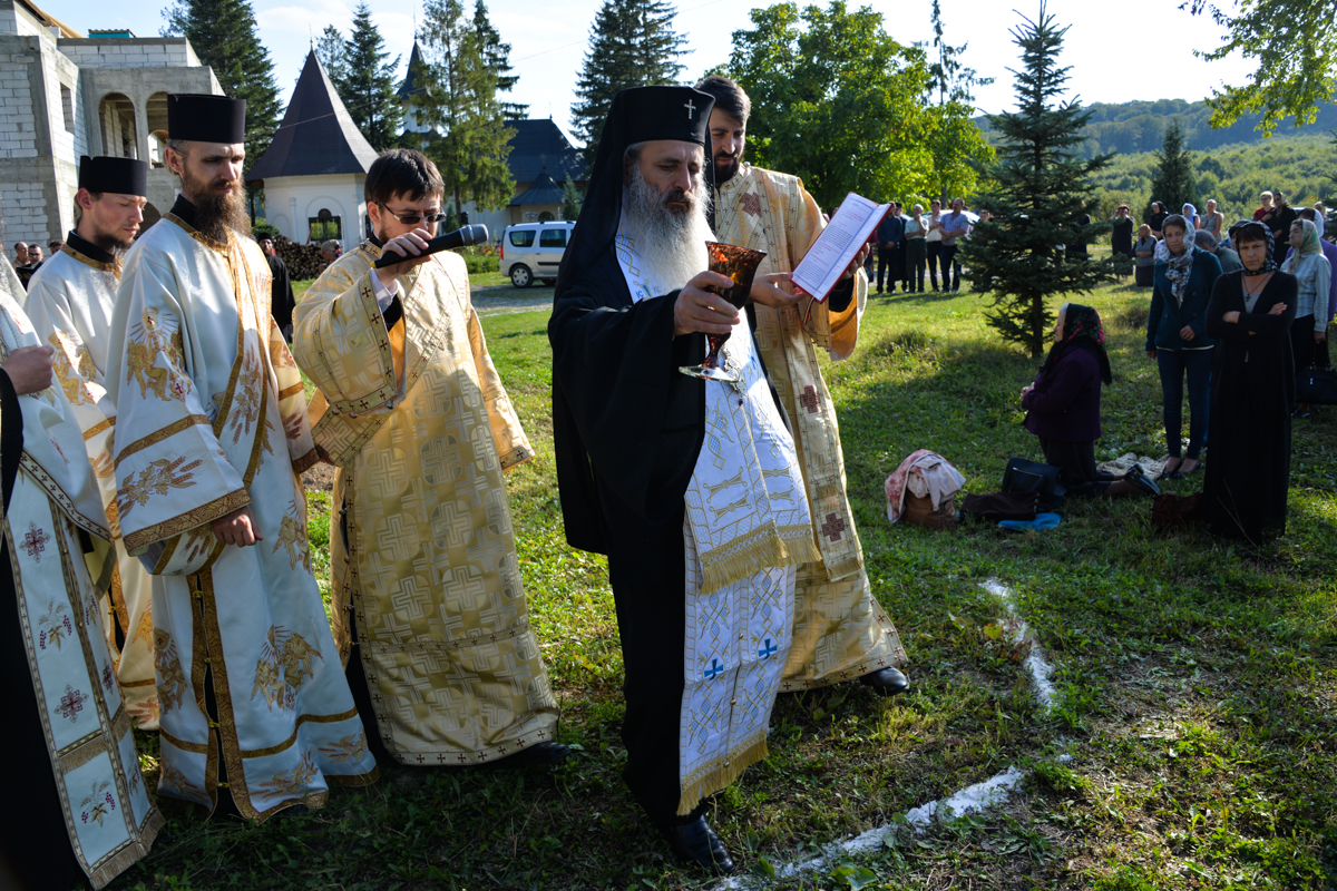 La Mănăstirea Sihăstria Voronei va fi ridicată o nouă biserică