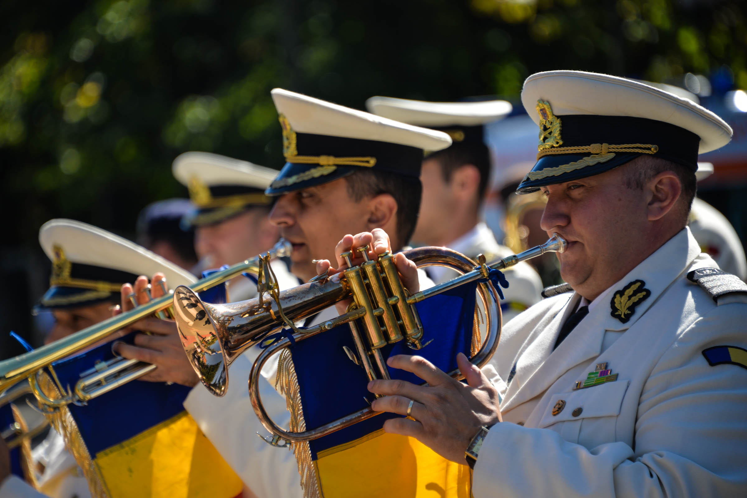 Monument al eroilor sfințit la Iași: „Eu pe voi, cei de astăzi, vă îmbrățișez cu mâinile Crucii”