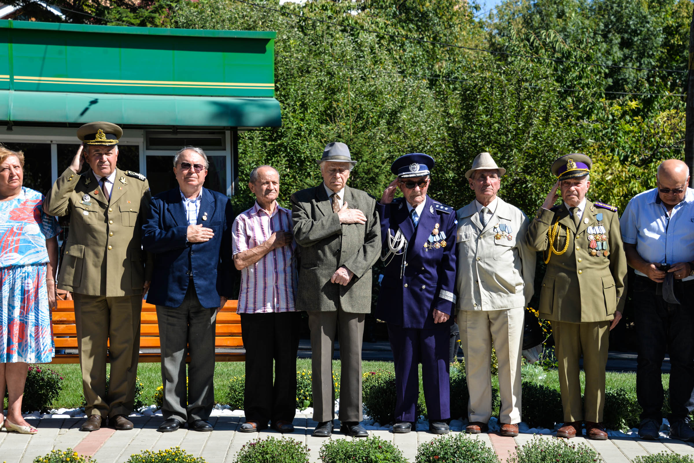 Monument al eroilor sfințit la Iași: „Eu pe voi, cei de astăzi, vă îmbrățișez cu mâinile Crucii”