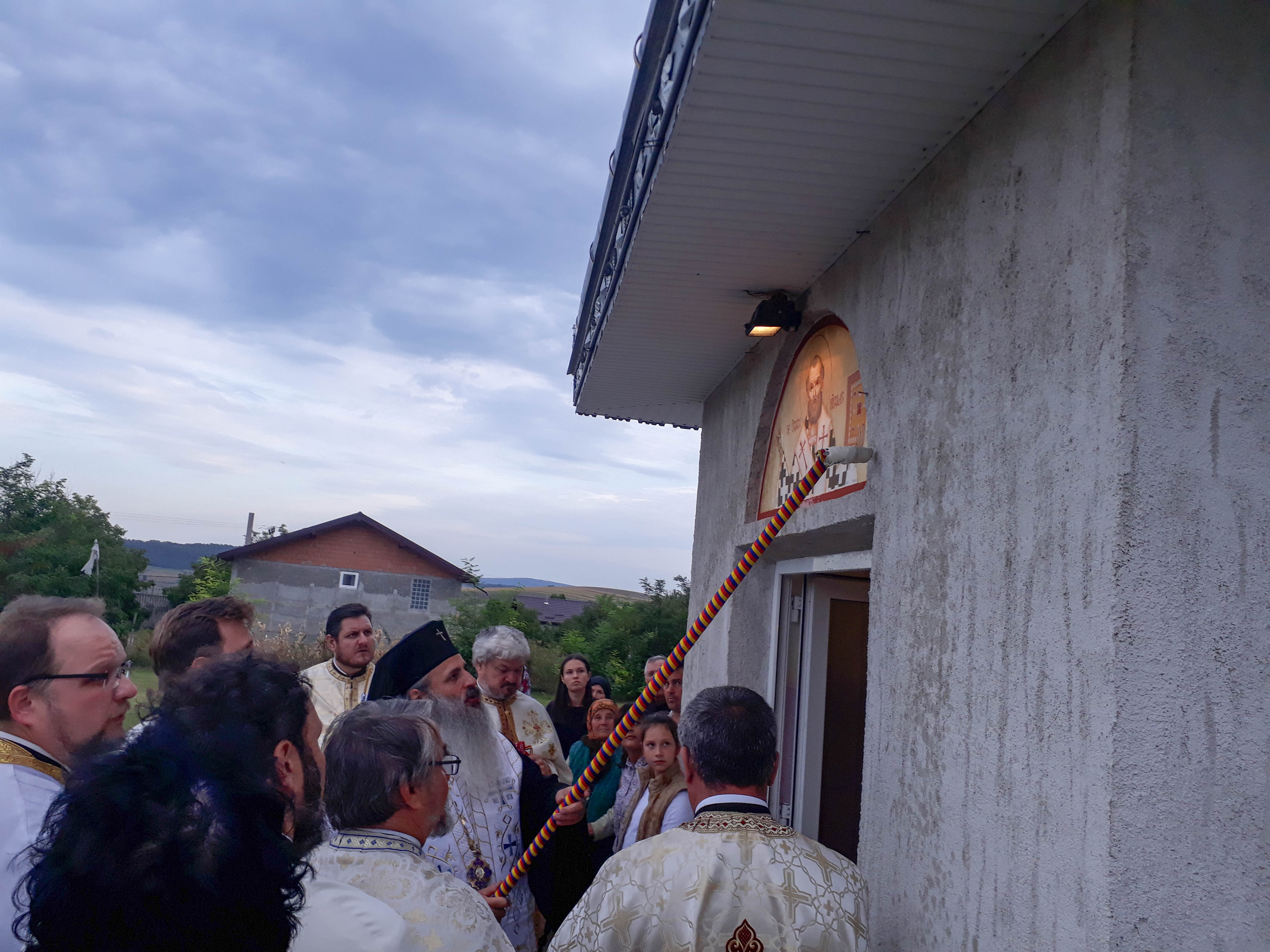 Sfințire de altar de vară și de casă socială în Parohia Buznea