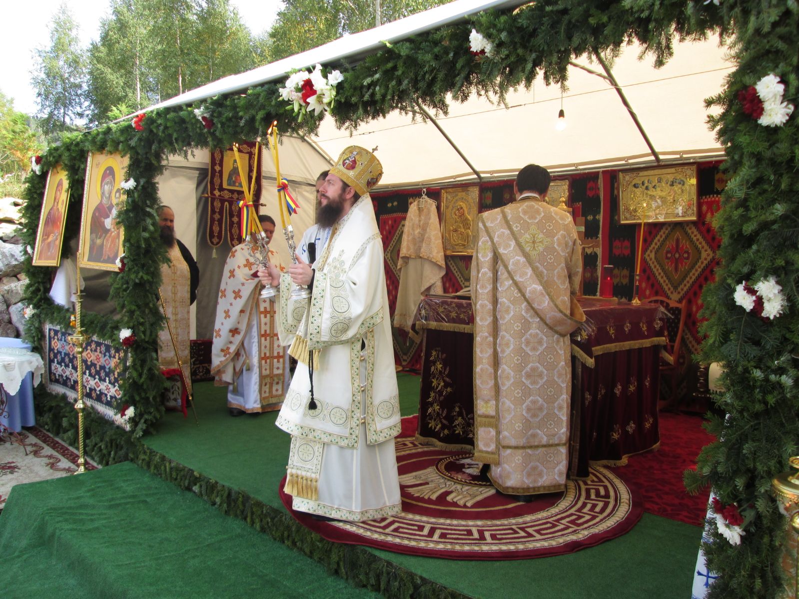 PS Părinte Damaschin Dorneanul: „Cine ascultă cuvântul lui Dumnezeu și crede în el este veșnic”