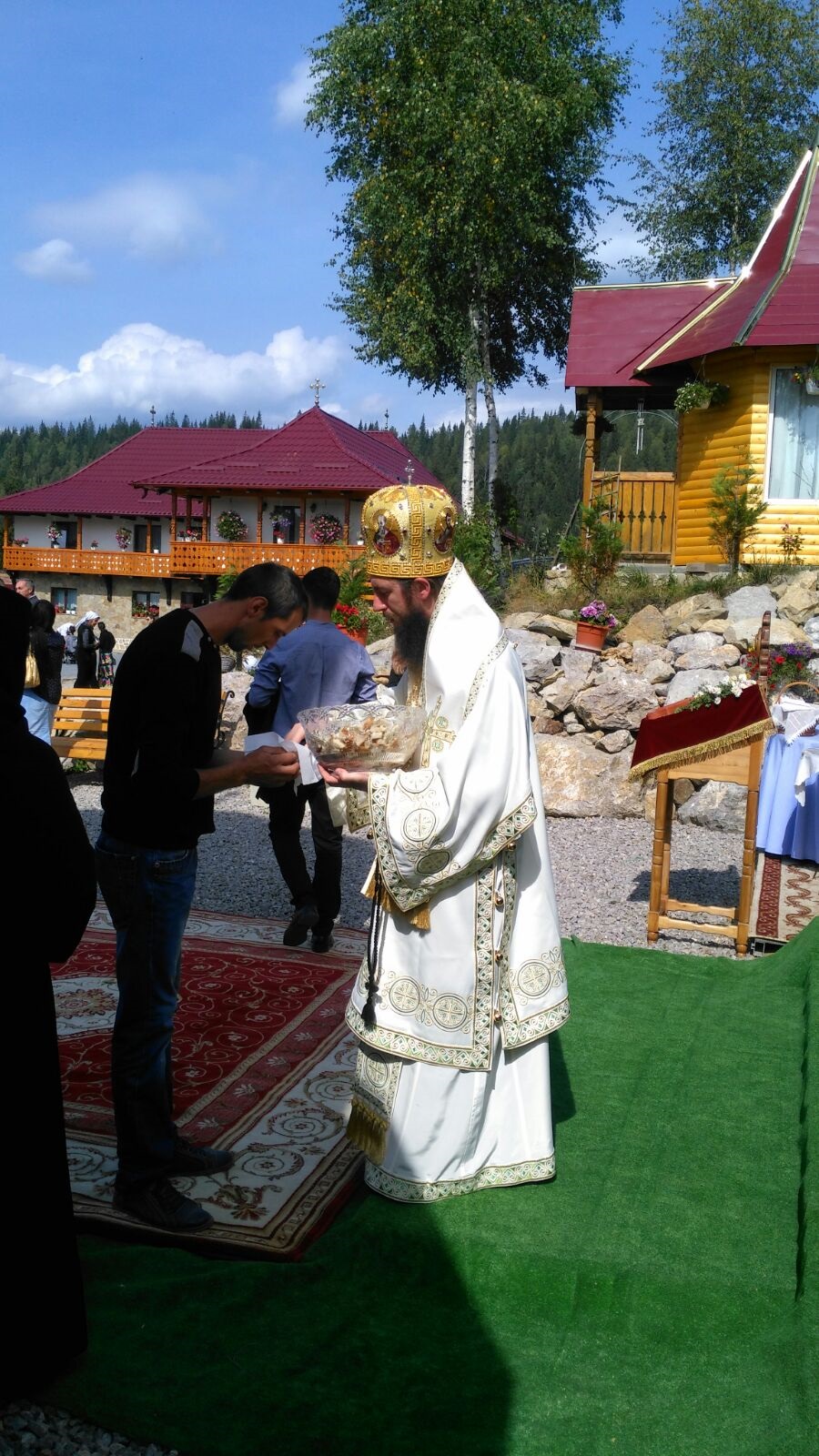 PS Părinte Damaschin Dorneanul: „Cine ascultă cuvântul lui Dumnezeu și crede în el este veșnic”