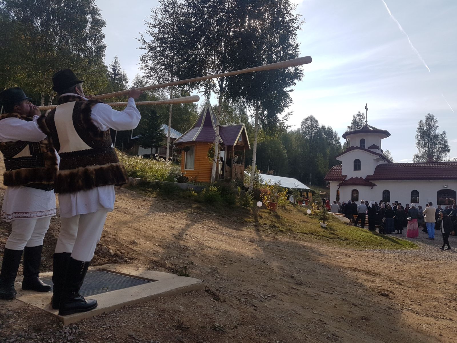 PS Părinte Damaschin Dorneanul: „Cine ascultă cuvântul lui Dumnezeu și crede în el este veșnic”