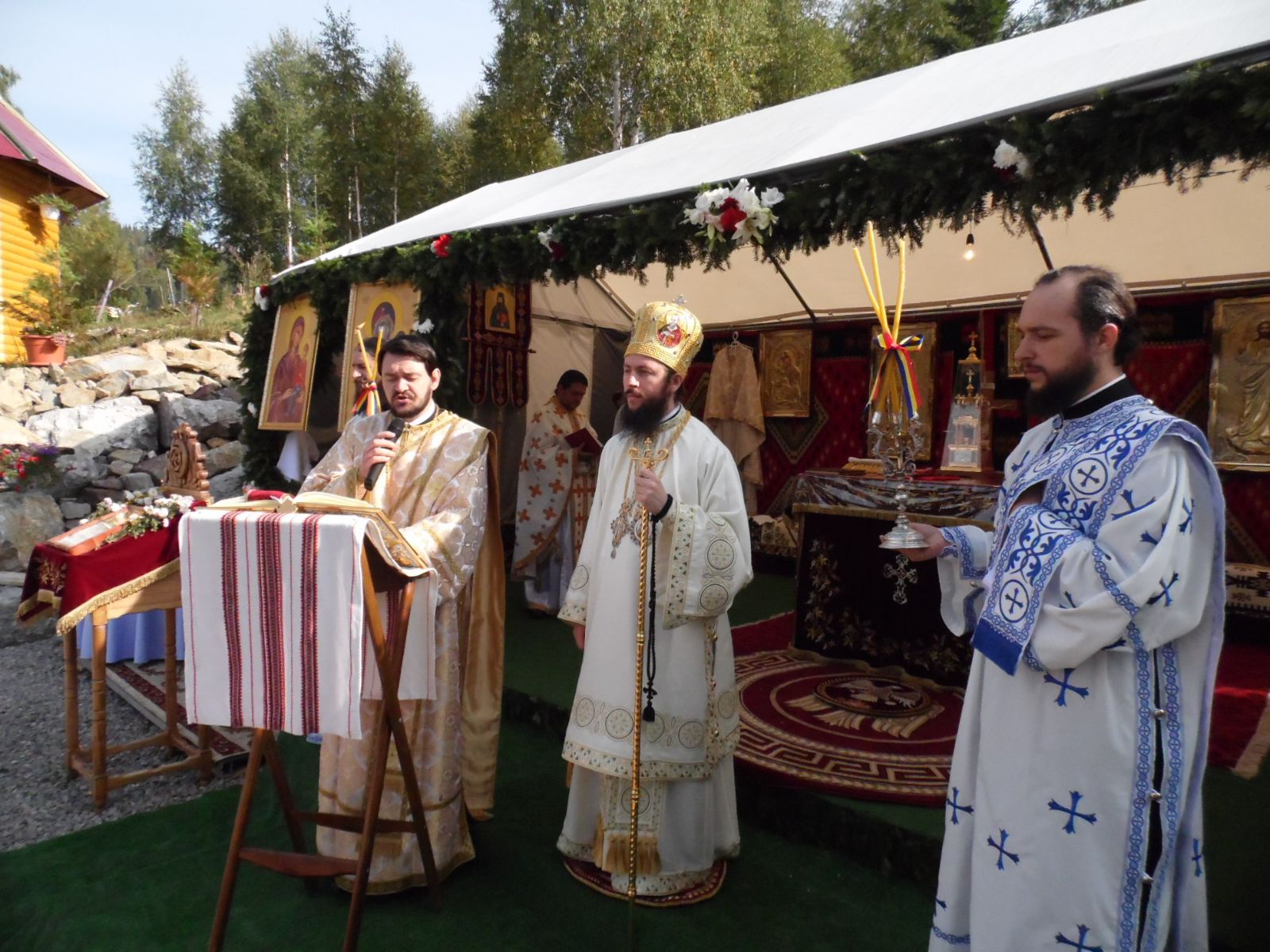 PS Părinte Damaschin Dorneanul: „Cine ascultă cuvântul lui Dumnezeu și crede în el este veșnic”