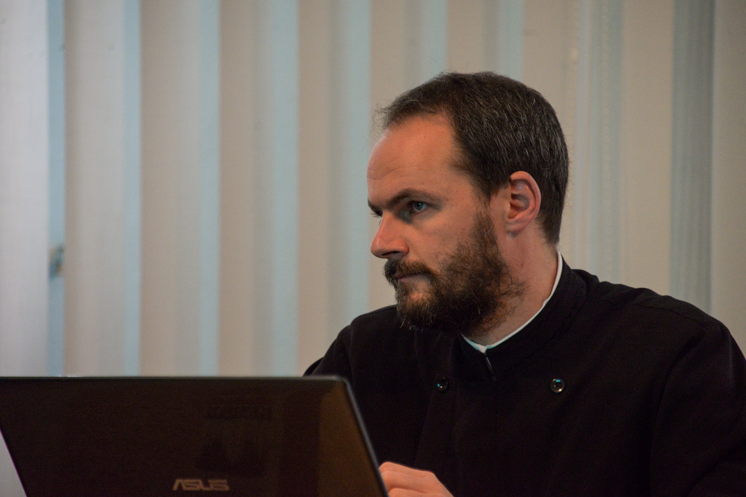 Două teze de doctorat notate cu „Excelent”, la Facultatea de Teologie din Iași