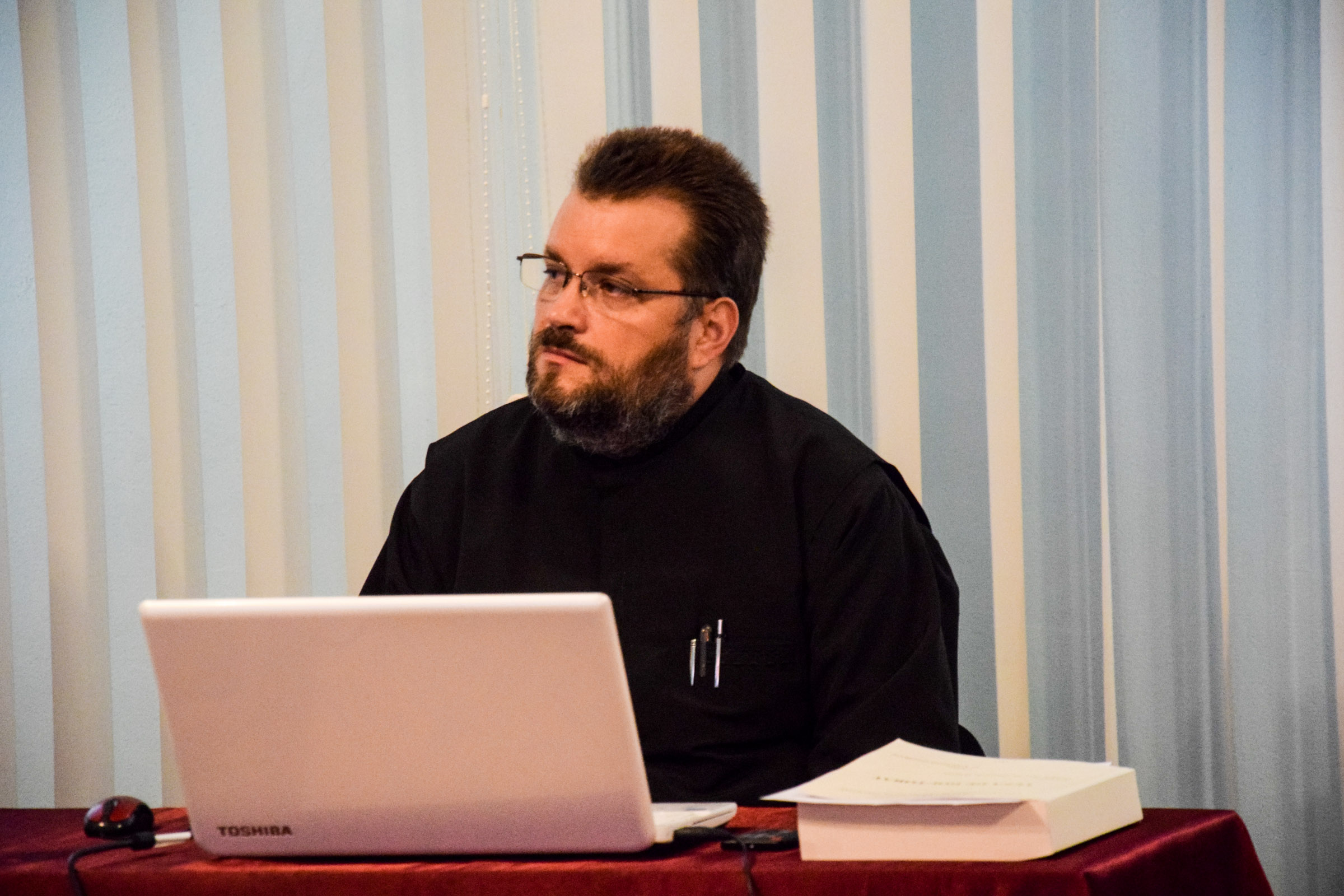 Două teze de doctorat notate cu „Excelent”, la Facultatea de Teologie din Iași