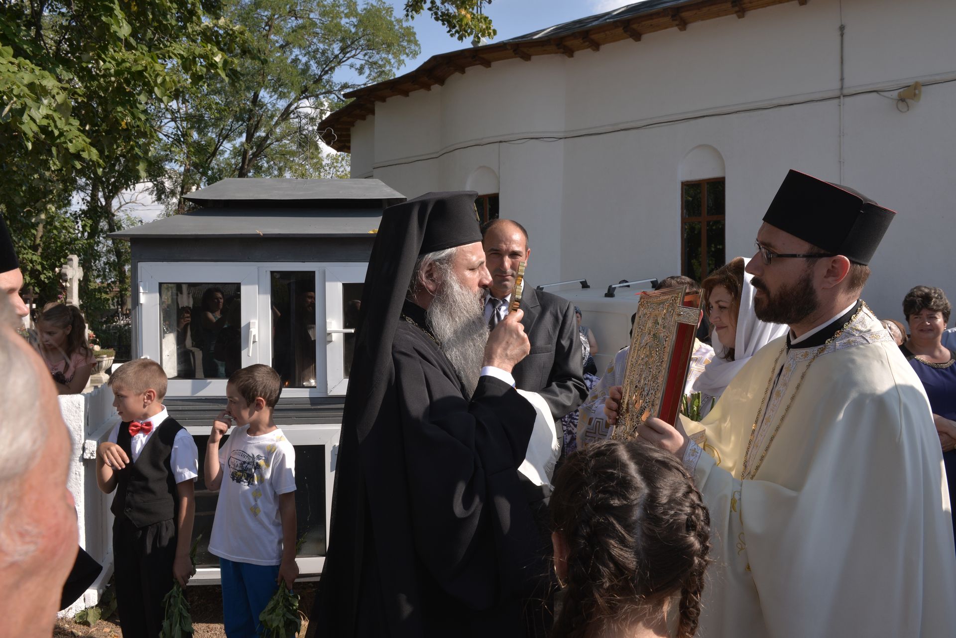 Sfințire de casă socială la Oprișeni, Iași