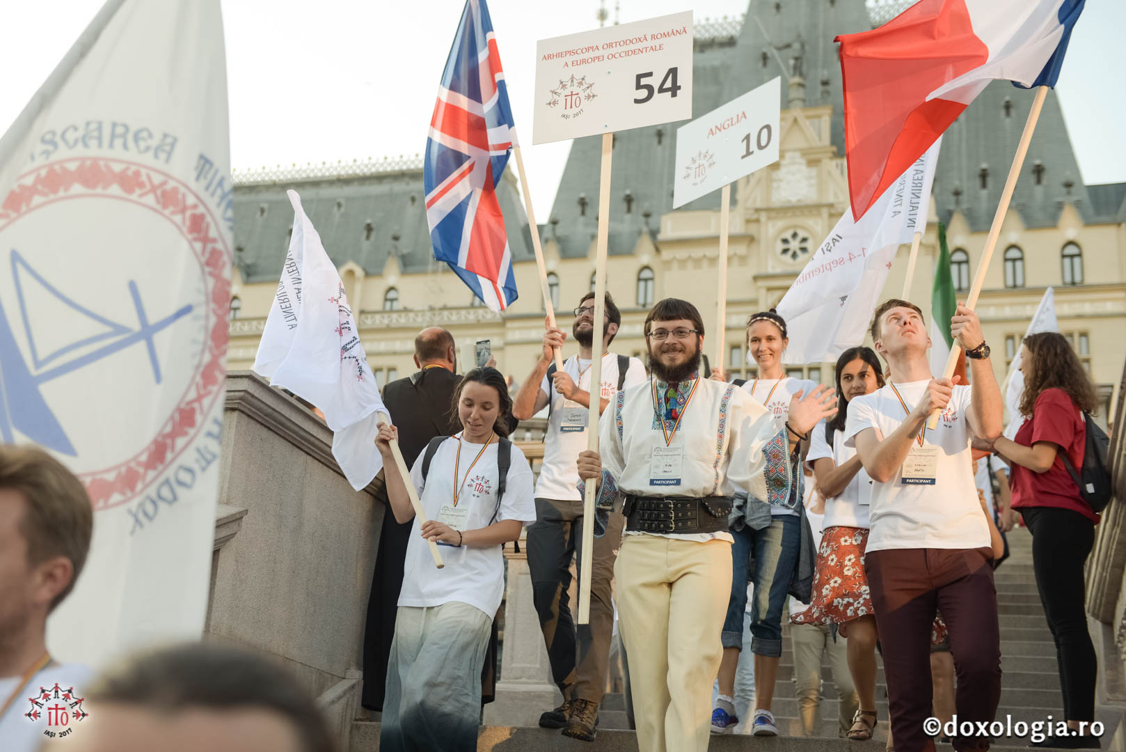Cum trăiesc Ortodoxia tinerii români din străinătate?