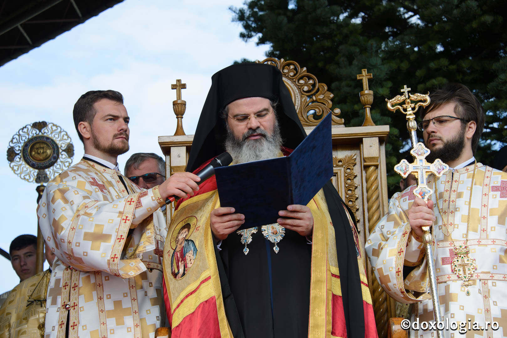 (Video) Preasfințitul Ignatie - Cuvânt la Întronizarea Preasfinției Sale ca Episcop al Hușilor