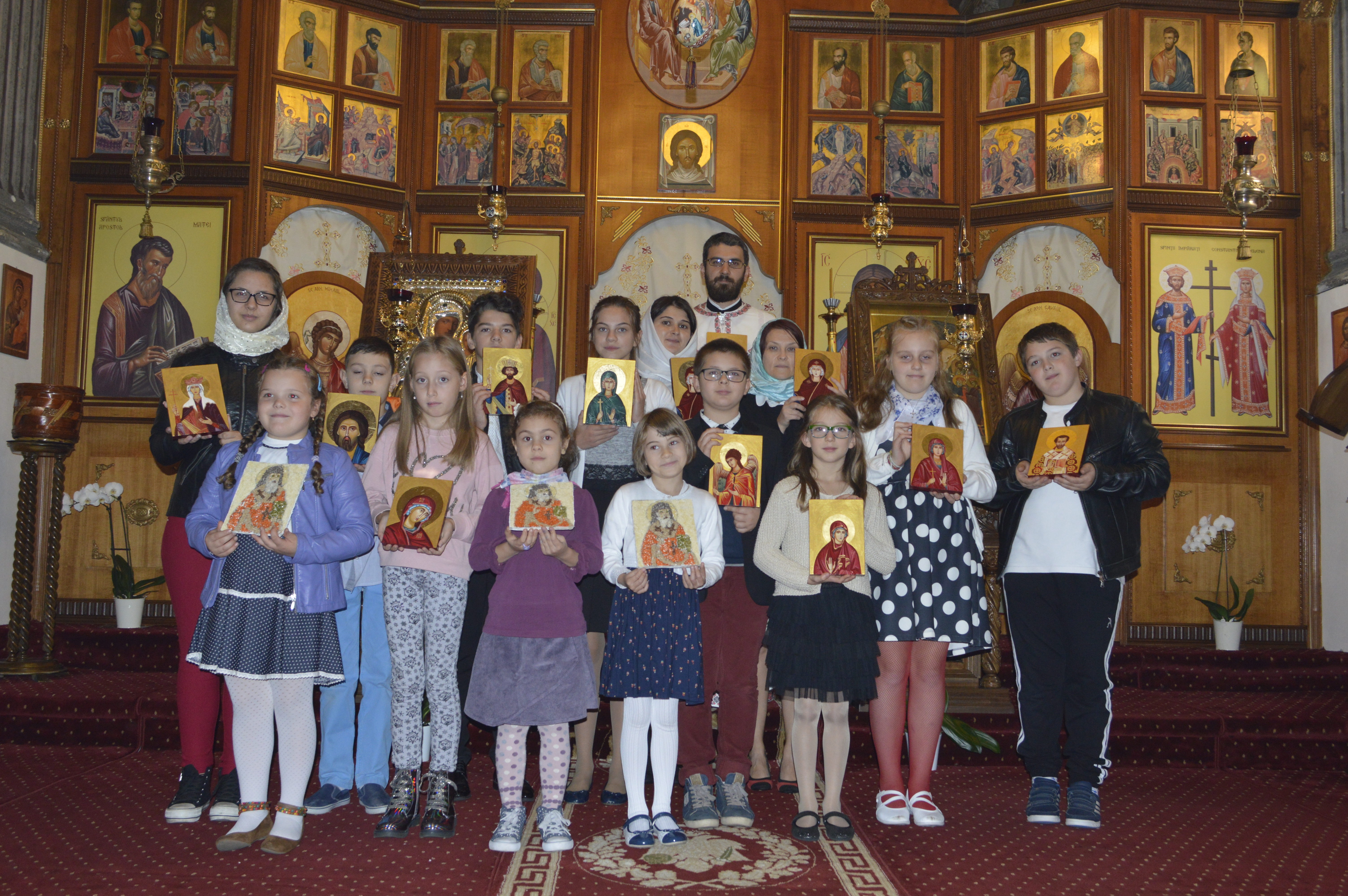 Proiectul „Mici iconari de chipuri sfinte” a ajuns la final