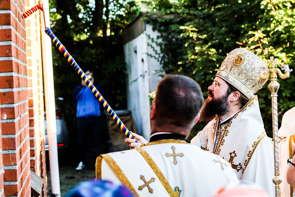 Vizite pastorale ale Părintelui Episcop Macarie la comunitățile de români din Danemarca și Suedia Vizite pastorale ale Părintelui Episcop Macarie la comunitățile de români din Danemarca și Suedia