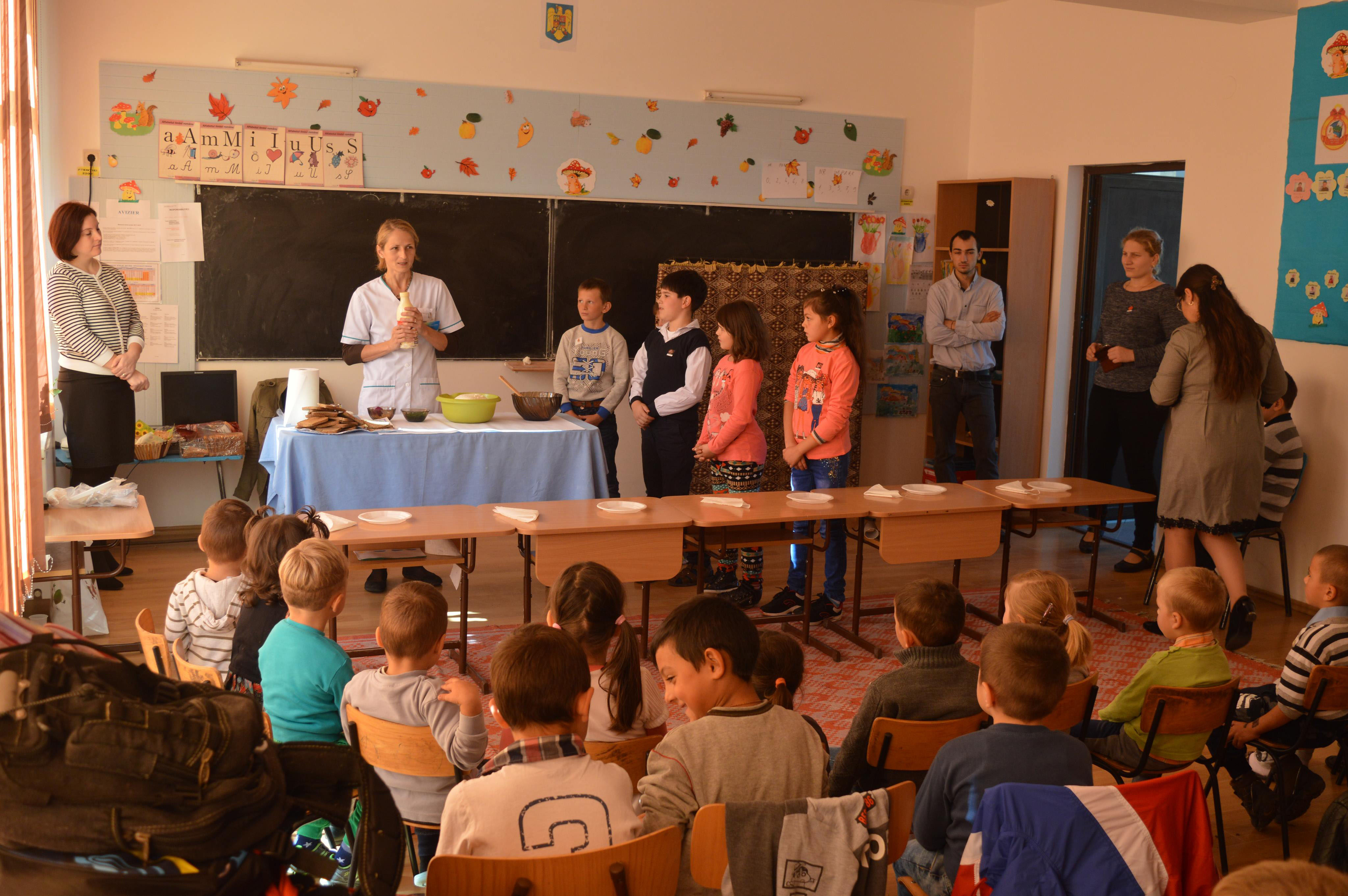 Campanie a Fundaţiei Medicale „Providenţa“: Creştem sănătoşi în Ziua Alimentaţiei!