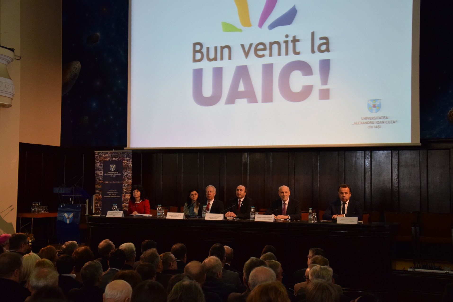 IPS Mitropolit Teofan i-a îndemnat pe studenții ieșeni și pe cadrele didactice să se implice în activitățile Centenarului Marii Uniri