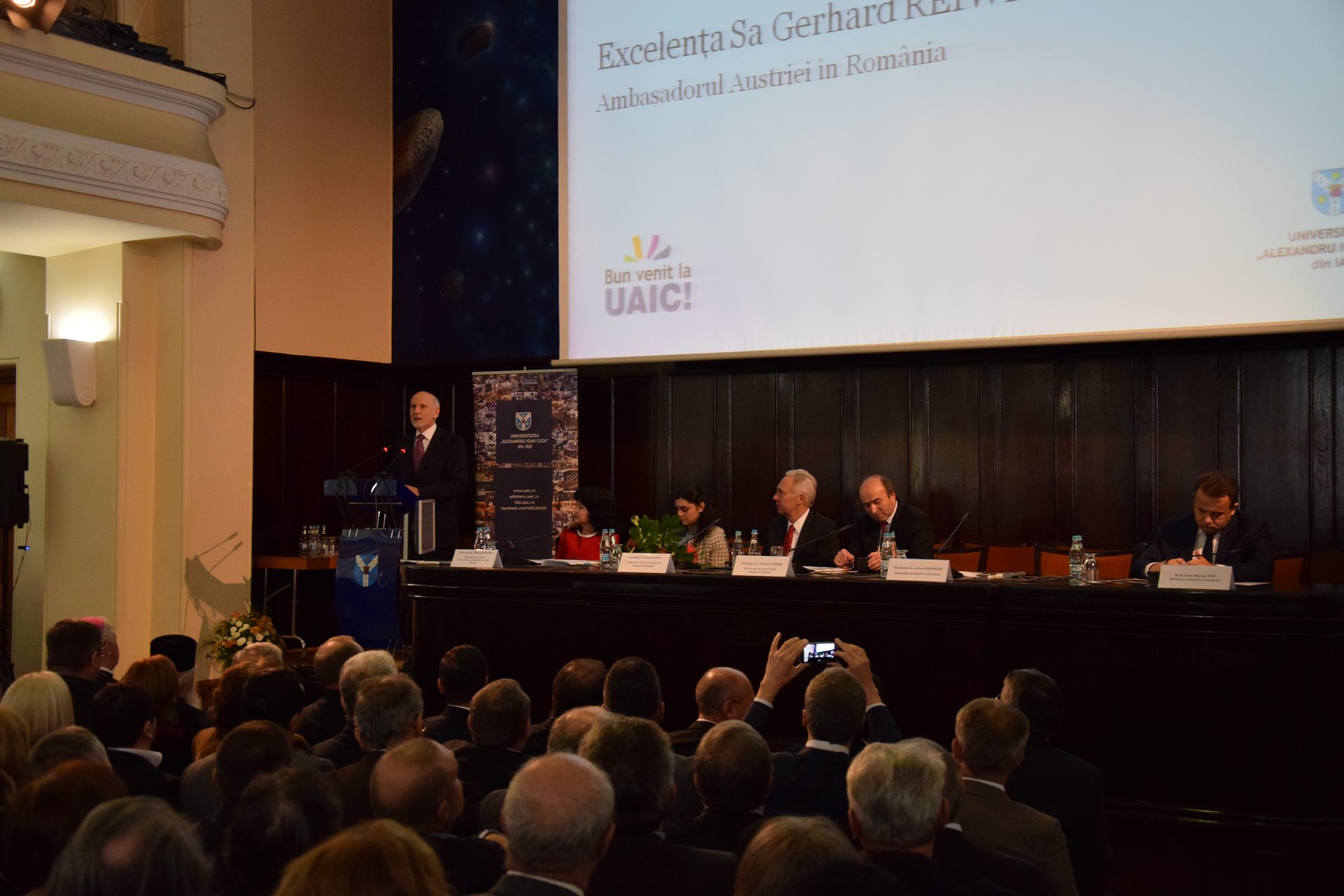 IPS Mitropolit Teofan i-a îndemnat pe studenții ieșeni și pe cadrele didactice să se implice în activitățile Centenarului Marii Uniri