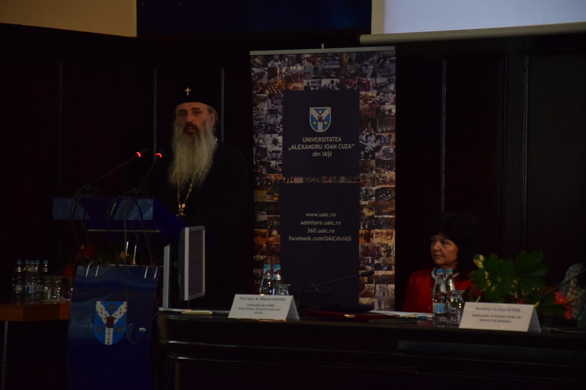 IPS Mitropolit Teofan i-a îndemnat pe studenții ieșeni și pe cadrele didactice să se implice în activitățile Centenarului Marii Uniri