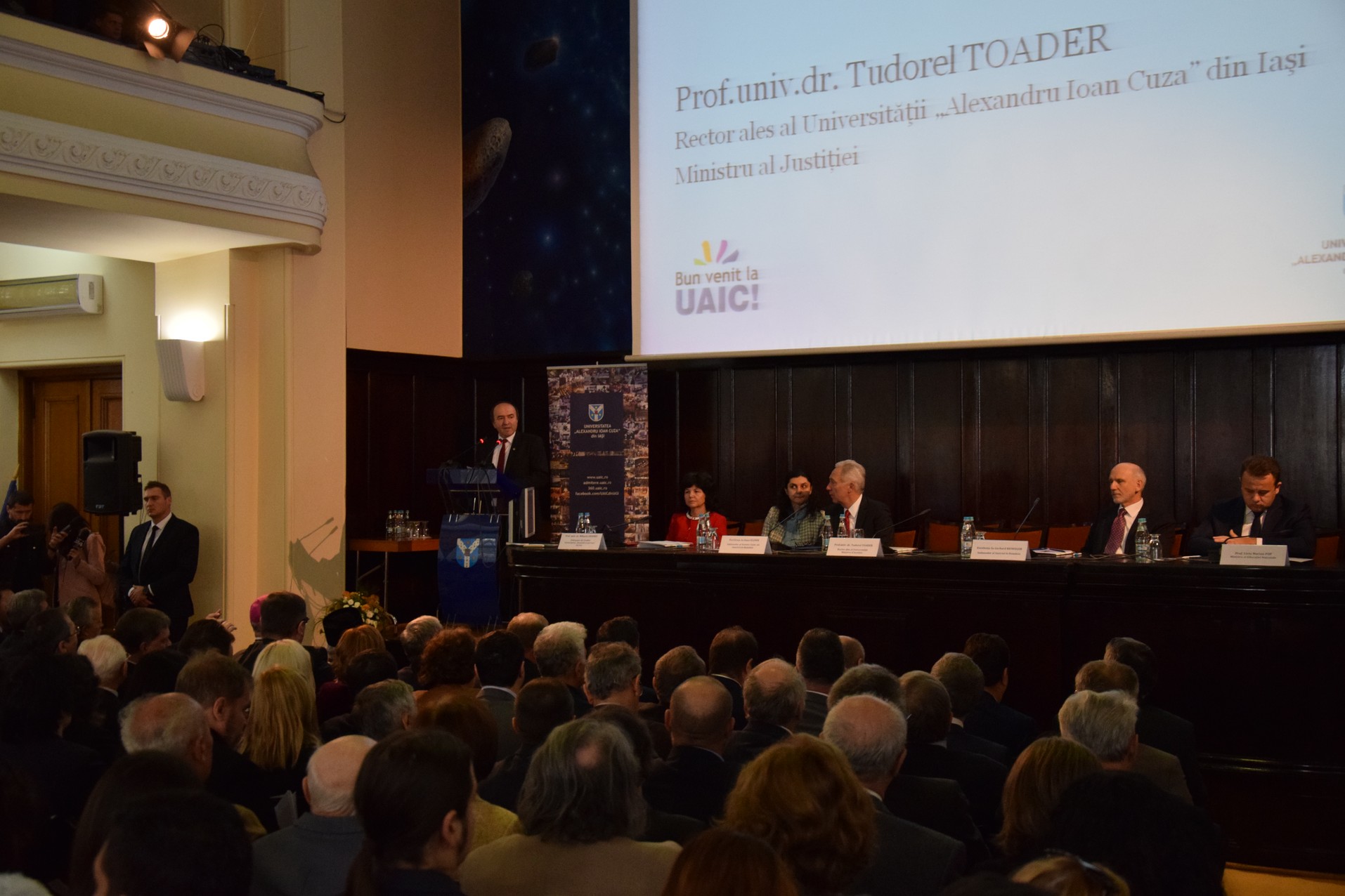 IPS Mitropolit Teofan i-a îndemnat pe studenții ieșeni și pe cadrele didactice să se implice în activitățile Centenarului Marii Uniri