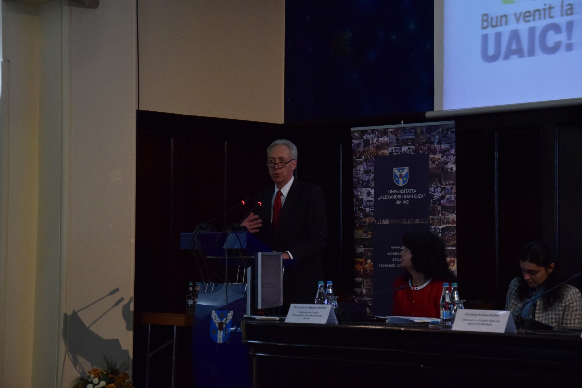 IPS Mitropolit Teofan i-a îndemnat pe studenții ieșeni și pe cadrele didactice să se implice în activitățile Centenarului Marii Uniri